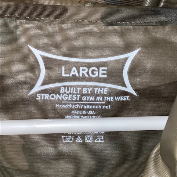 Mark Bell camo button up wind breaker - Picture 2 of 2